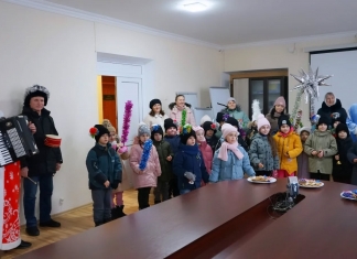 Подготовительная группа УРО №1 «Гармония» села Конгаз с колядками и поздравлениями посетила примэрию